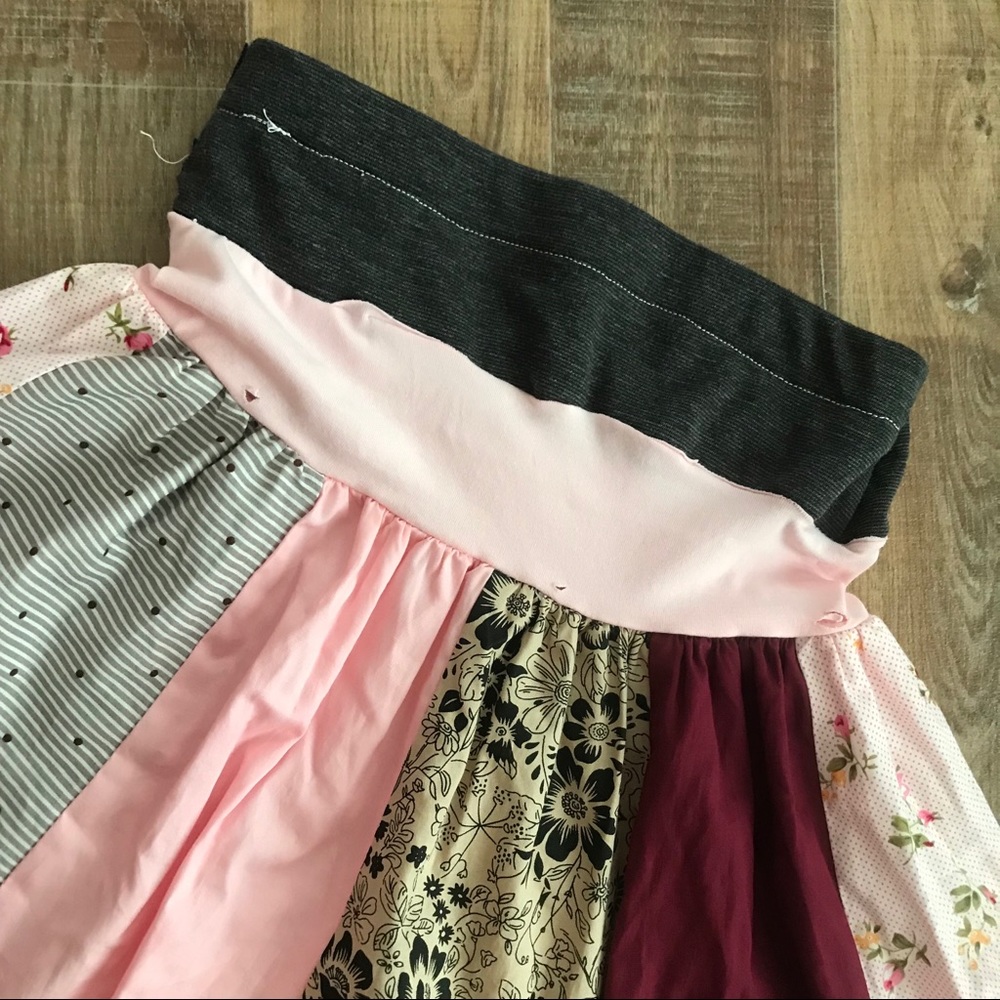 💕Matching outfit! Shirt, skirt, headband/belt! 💕 - Picture 6 of 7